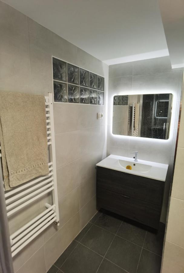 Апартаменти Fernandes House Паредеш-де-Кора Екстер'єр фото